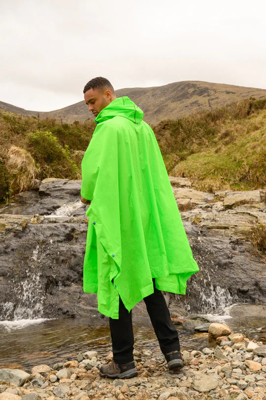 MAC IN A SAC PONCHO NEON GREEN